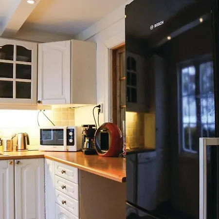 Five Bedroom In Sannidal *
